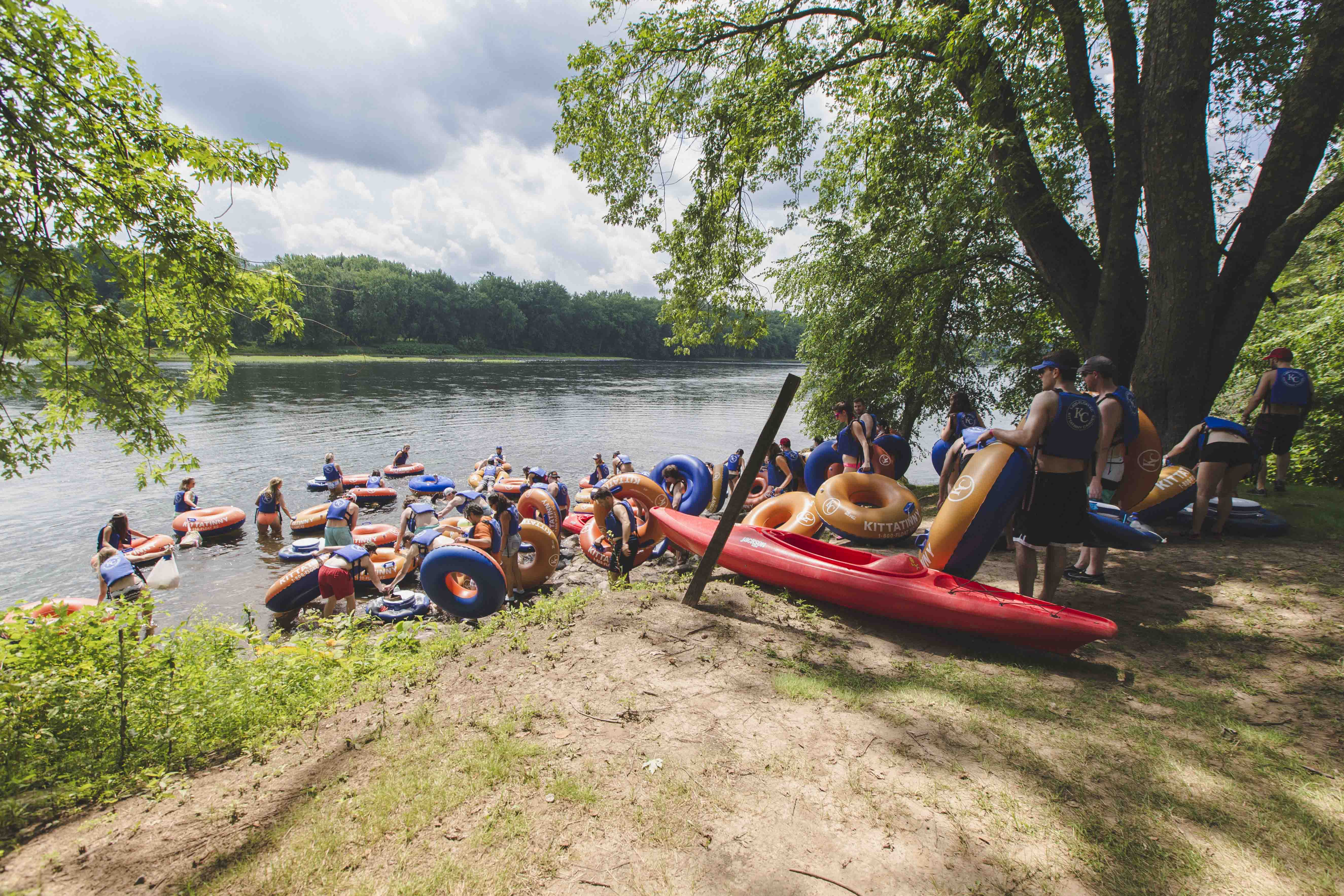 people getting ready to river tube on the Delaware River